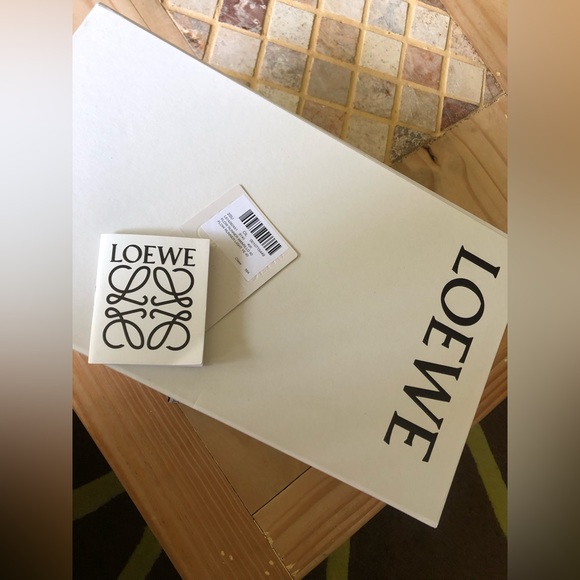 Brand new in box Loewe jelly yellow sneakers runway size 40 - Picture 6 of 7